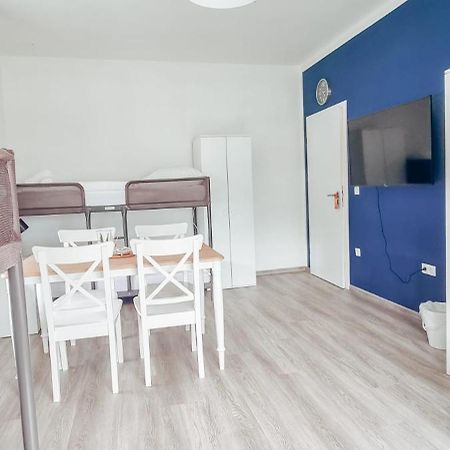 Sechsbettzimmer "Blau" In Zentraler Lage Brema Zewnętrze zdjęcie